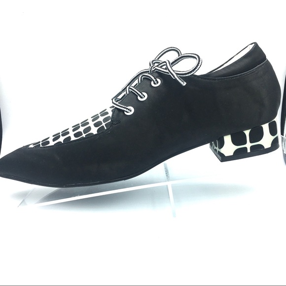 Geometric Floral Retro Printed Satin Oxfords - Picture 4 of 8